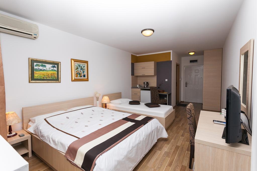 Apartments Marija Свети-Стефан Экстерьер фото